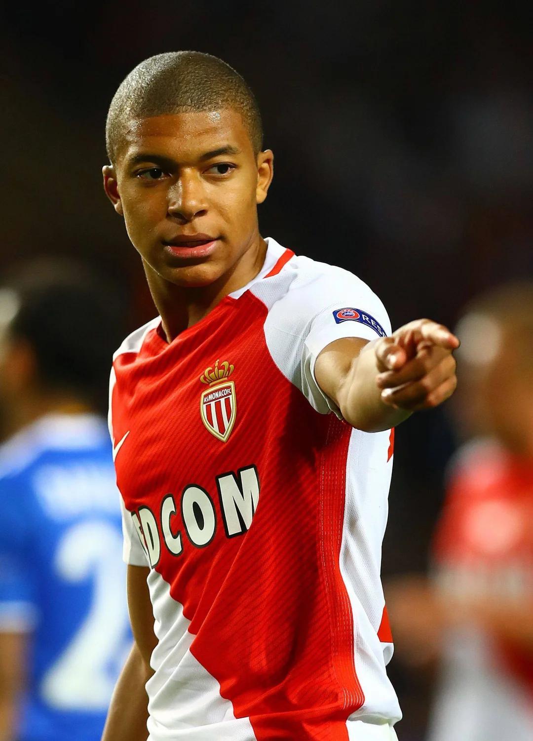 意媒：贡多齐可能在冬窗离开拉齐奥，标价至少3000万欧元