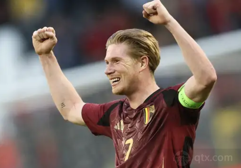 B费谈C罗被罚下：这是足球里会发生的事，他知道自己犯了错误